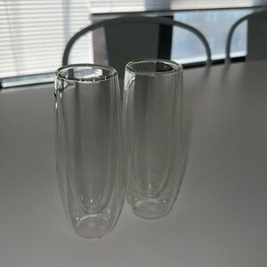 Set of 2 Champagne Glasses
